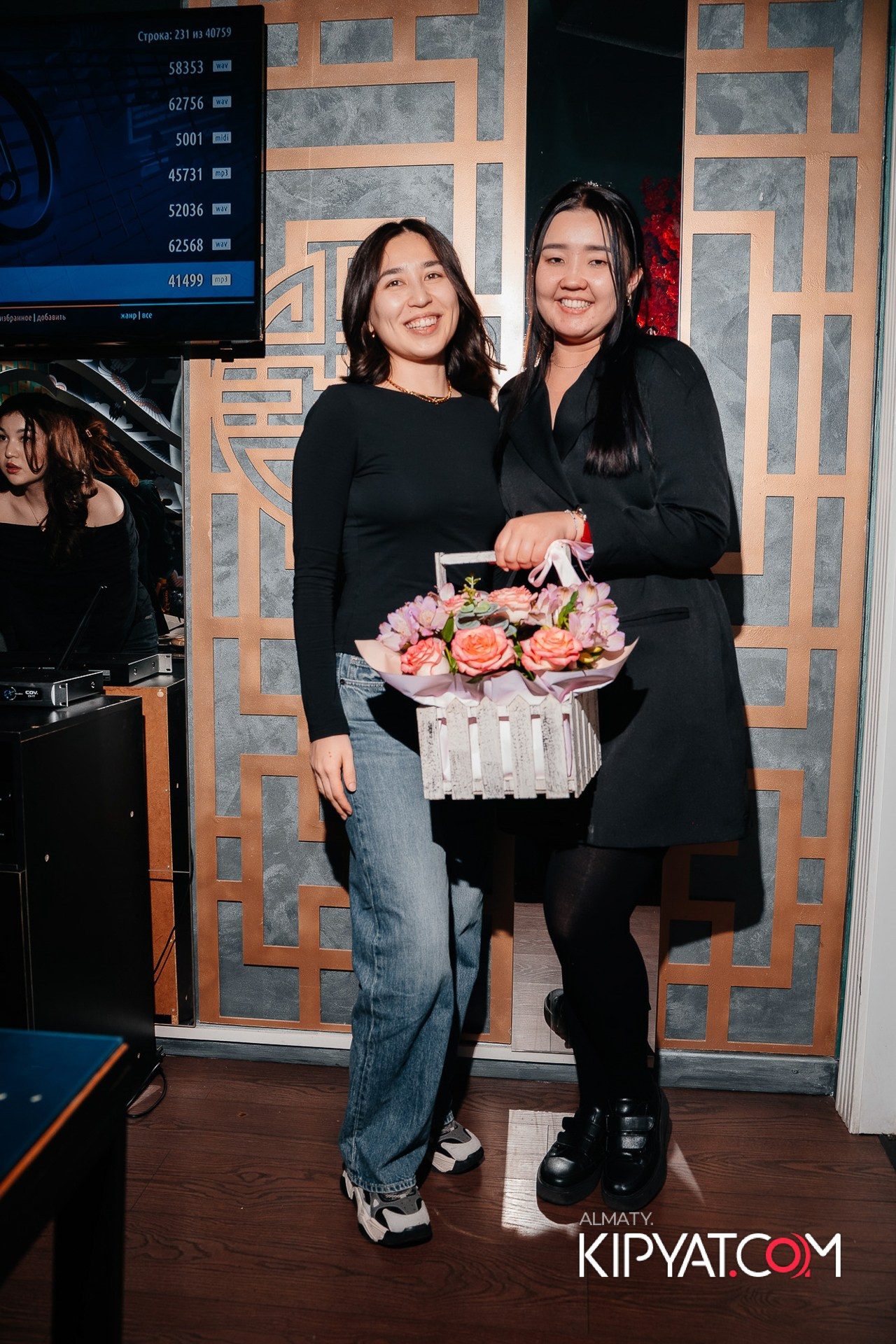 УХО И МЕДВЕДЬ НА ГАГАРИНА. КИПЯТКОМ АЛМАТЫ!