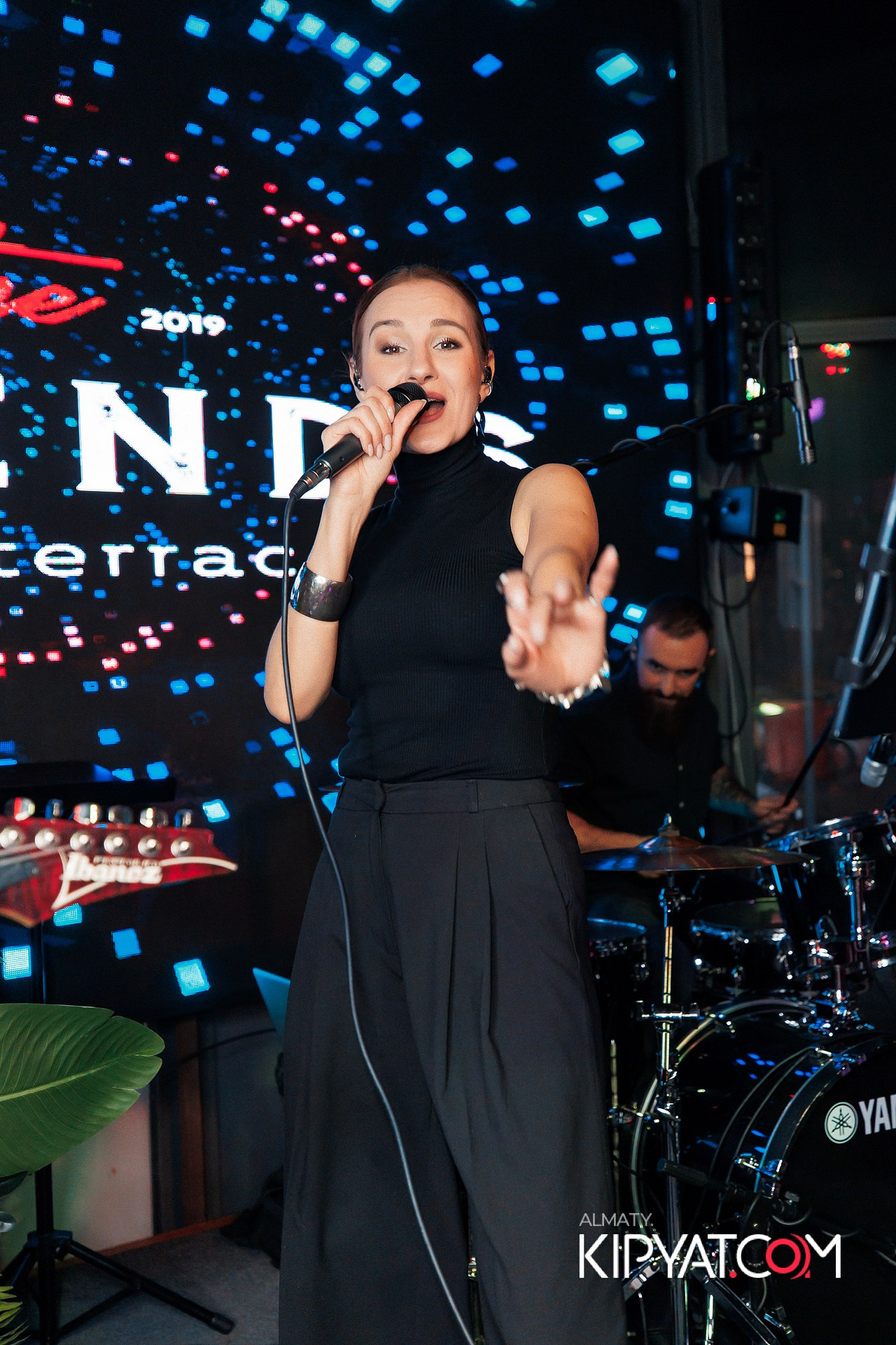 FRIENDS TERRACE & BAR. КИПЯТКОМ АЛМАТЫ! Фотосъемка мероприятий в Алматы