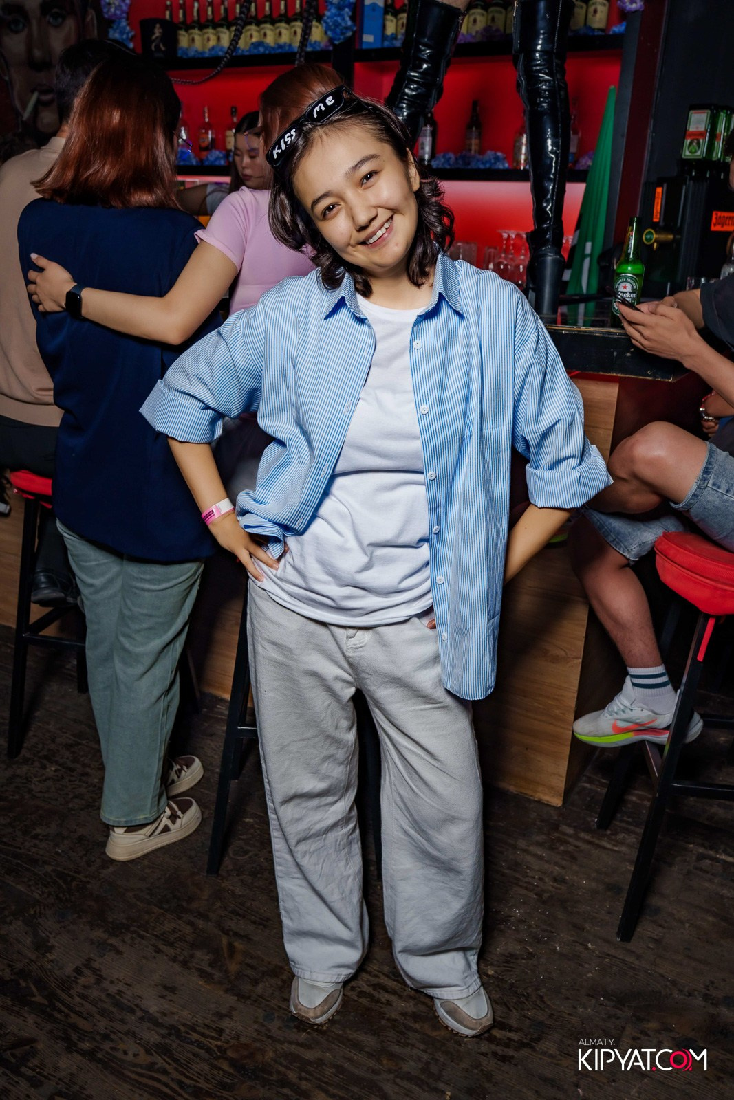 UYAT EMES BAR. КИПЯТКОМ АЛМАТЫ!