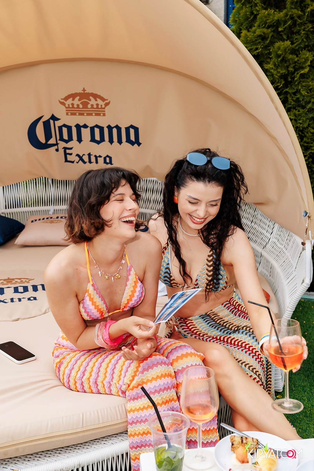 ЗАКРЫТАЯ ВЕЧЕРИНКА В ЧЕСТЬ ОТКРЫТИЯ СЕЗОНА SUMMER POOL BRUNCH. КИПЯТКОМ АЛМАТЫ! Фотосъемка мероприятий в Алматы