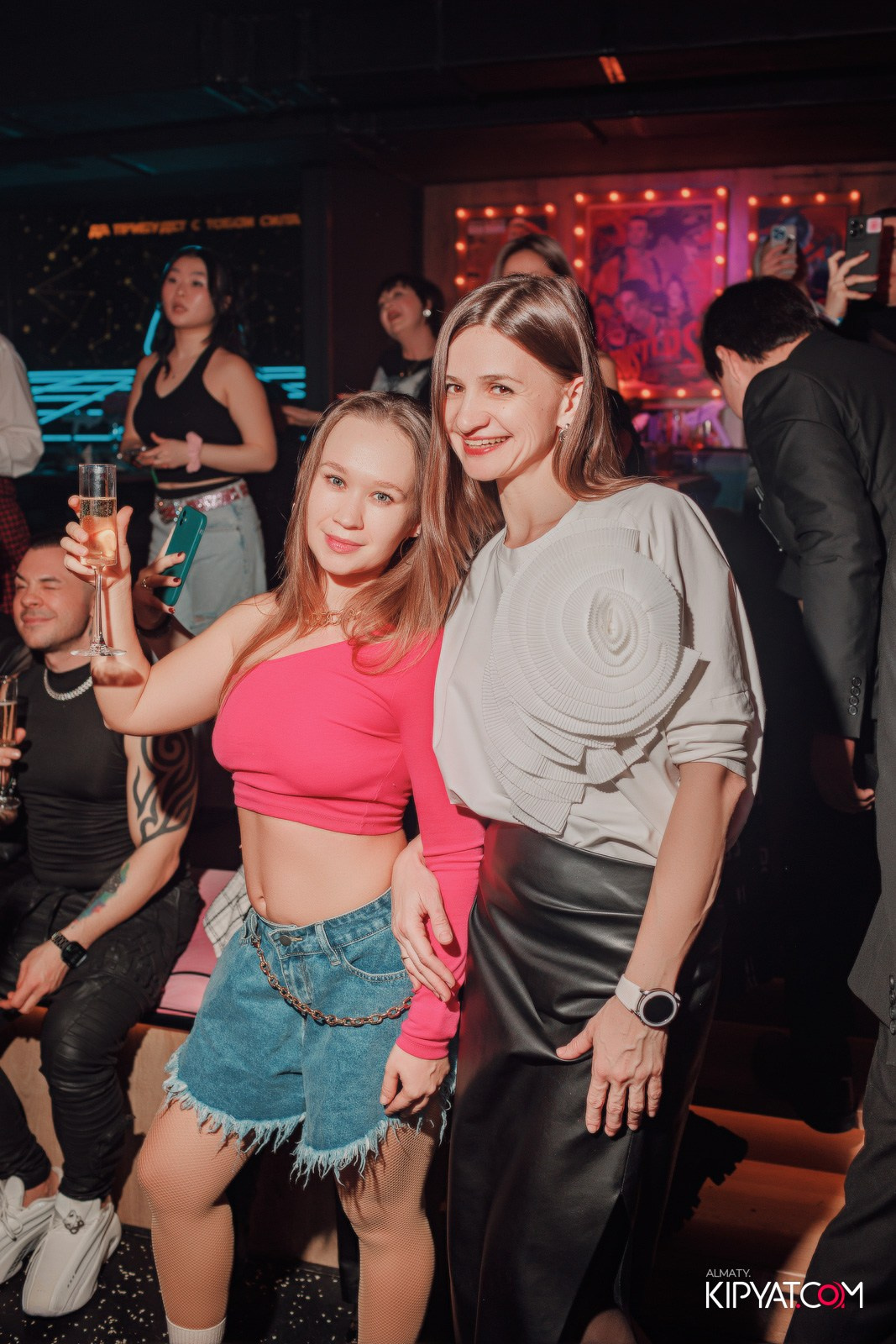 BEAUTY ЁЛКА SANTA BARBARA SPECIAL GUEST ГРУППА MILLENIUM 5 ТРИБЬЮТ ШОУ. КИПЯТКОМ АЛМАТЫ! Фотосъемка мероприятий в Алматы