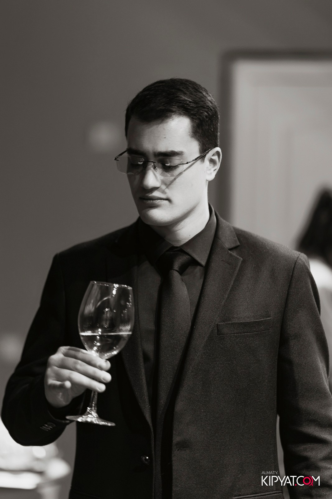 ОТКРЫТИЕ ПАРФЮМЕРНОГО ДОМА MAISON PERFUME. КИПЯТКОМ АЛМАТЫ!