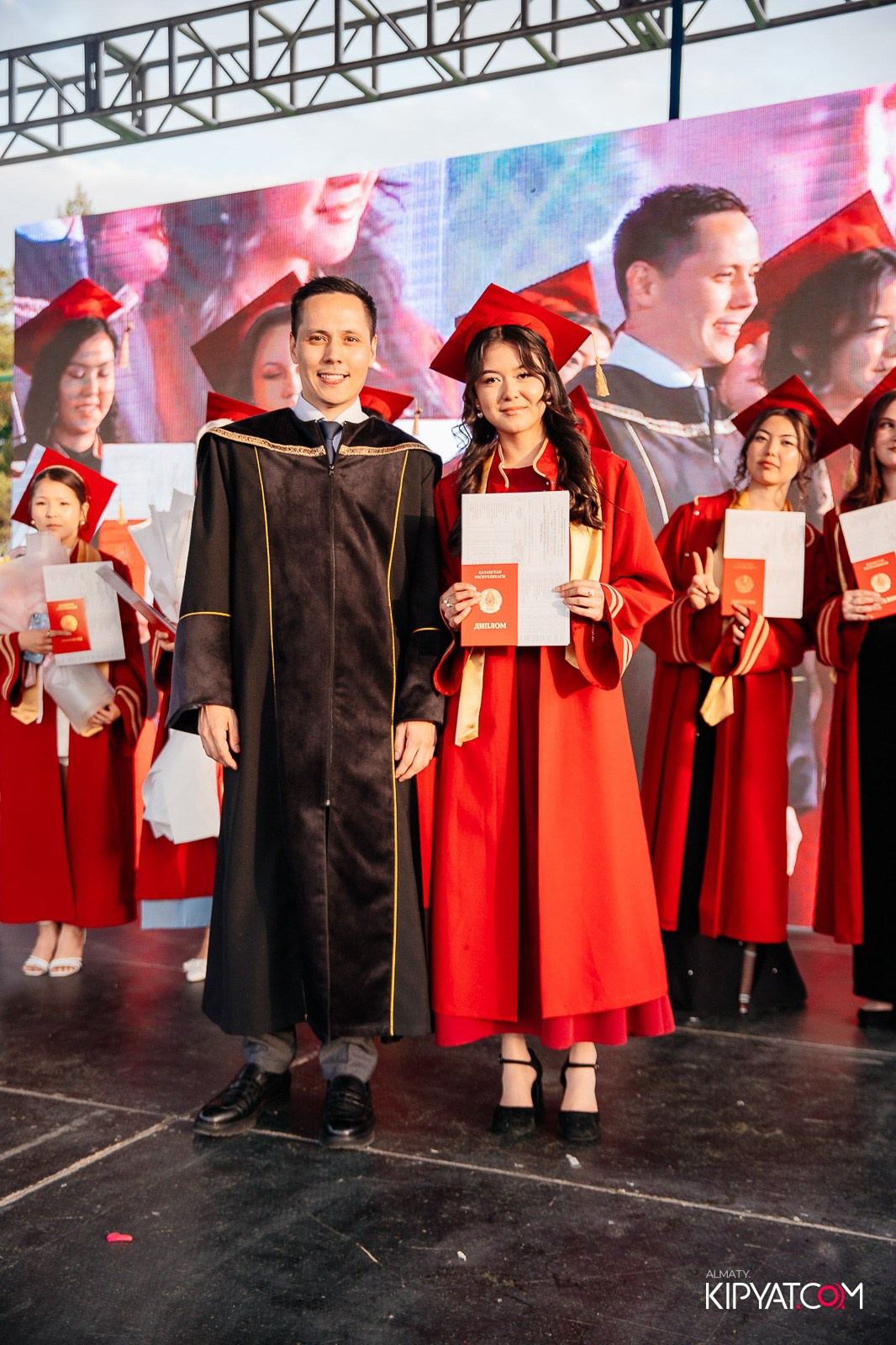 ВРУЧЕНИЕ ДИПЛОМОВ — НАРХОЗ КОЛЛЕДЖ. Part 4. КИПЯТКОМ АЛМАТЫ!