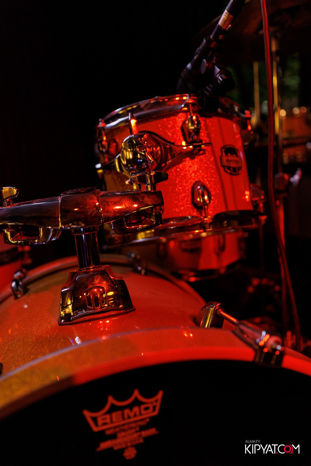 ПИНТА НА АУЭЗОВА. КИПЯТКОМ АЛМАТЫ!