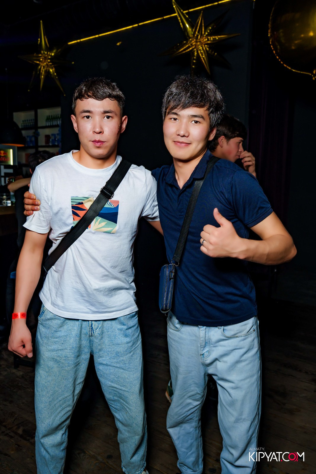 UYAT EMES BAR. КИПЯТКОМ АЛМАТЫ!