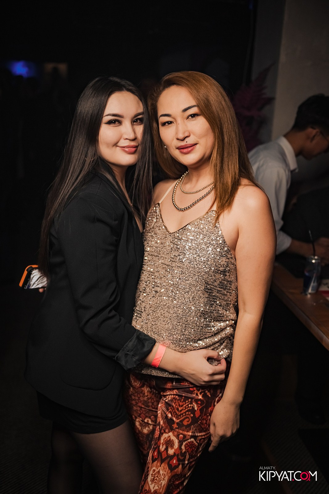 CLUB SHOW BY ИРИНА КАЙРАТОВНА В SANTA BARBARA CLUB. КИПЯТКОМ АЛМАТЫ!