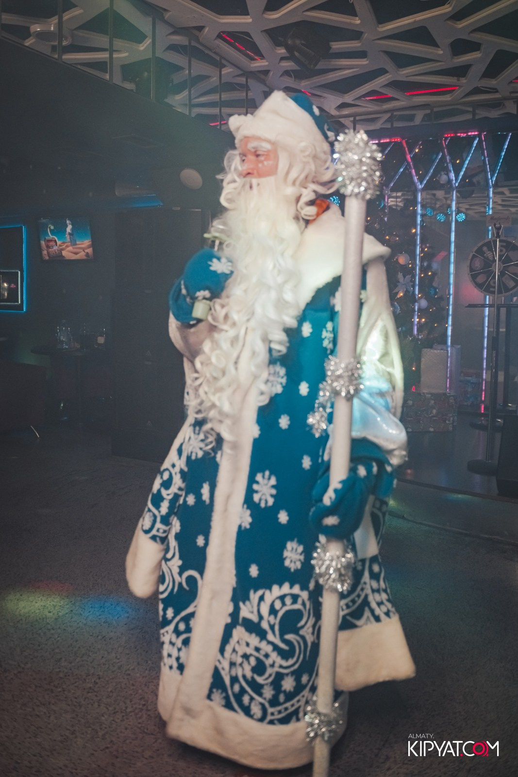 КАРАОКЕ МИКРОФОН. КИПЯТКОМ АЛМАТЫ!