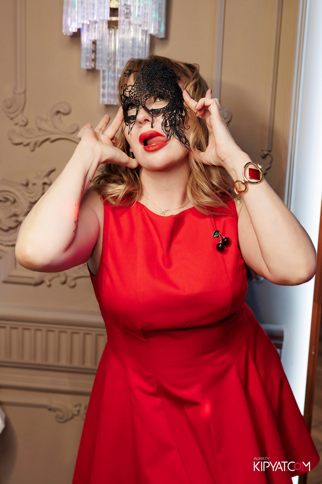 ЗАЯ, НА БИС. КИПЯТКОМ АЛМАТЫ!