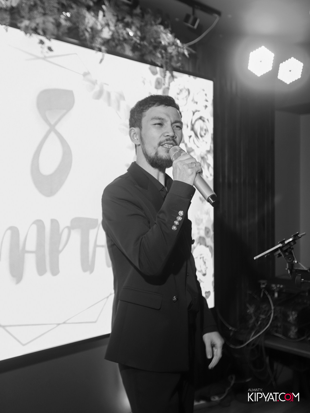 LIFE GRILL CAFE. КИПЯТКОМ АЛМАТЫ! Фотосъемка мероприятий в Алматы