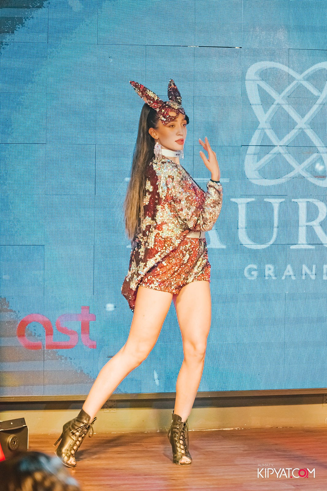 LAUREATE GRANDE CAFE. КИПЯТКОМ АЛМАТЫ!