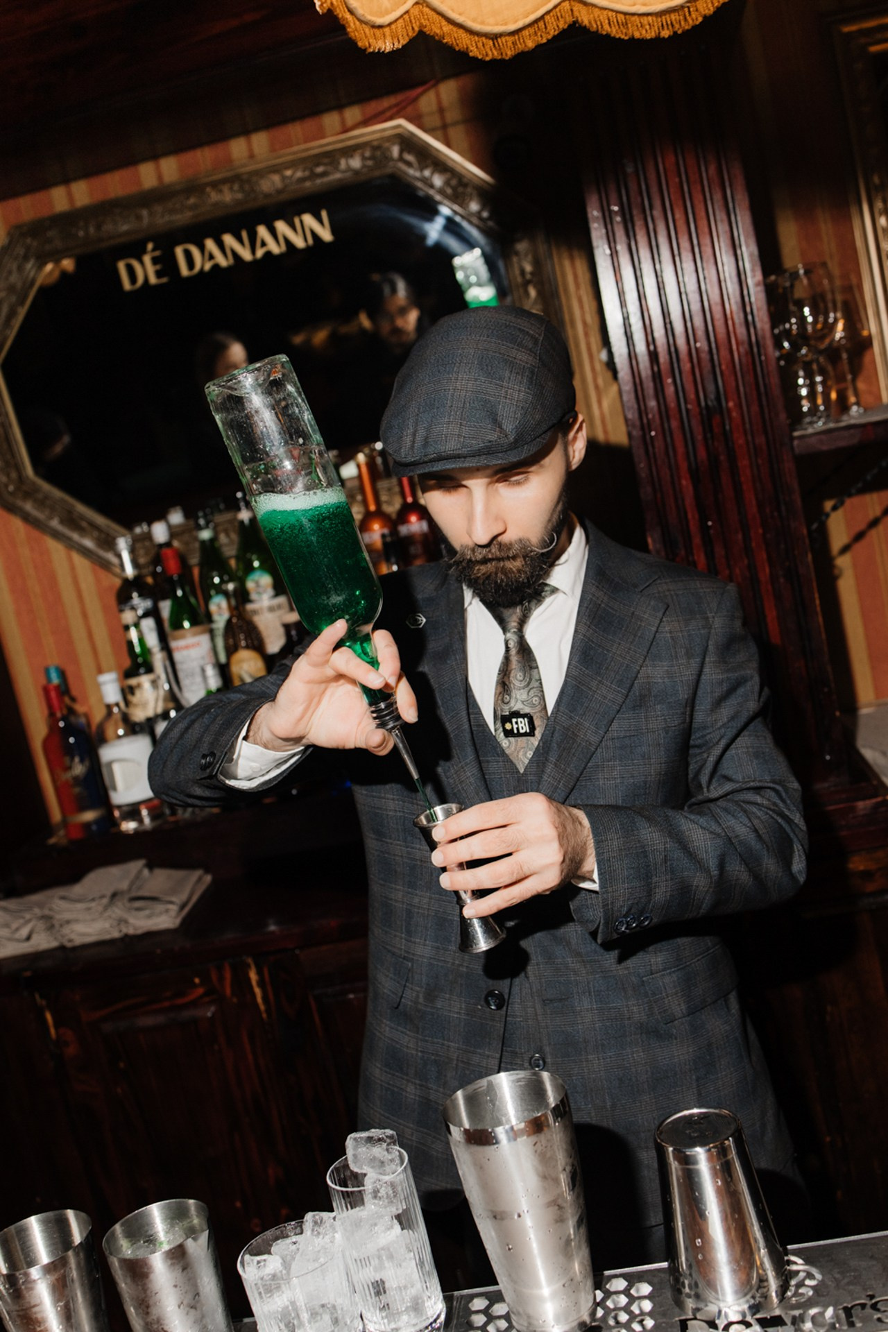 48 стульев. VICTORIA SHU