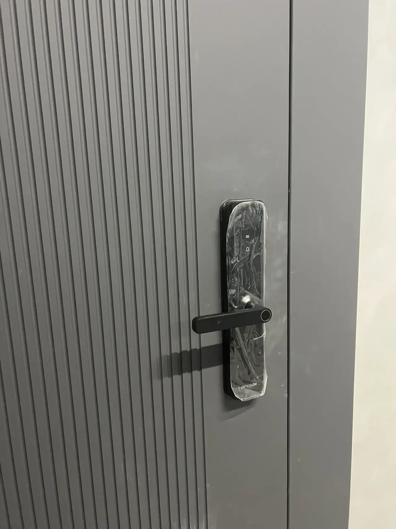 Установка смарт-замков. Без ключа Умные замки Санкт-Петербург и Москва