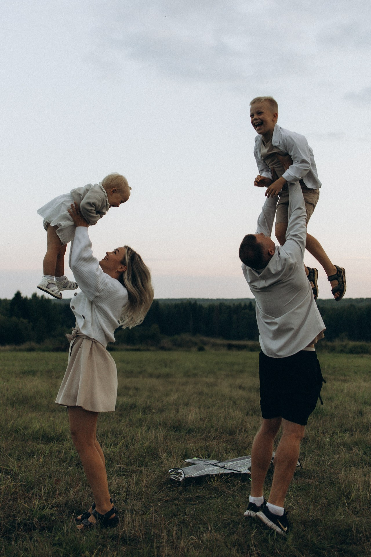 Наталья, Евгений, Кирилл и Вика. Семейный фотограф в Ижевске Даша Денисова