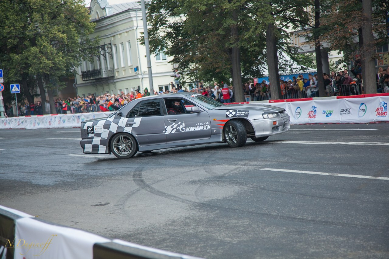 Nissan Nissmo Drive. Профессиональный фотограф Дугинов Николай | Екатеринбург