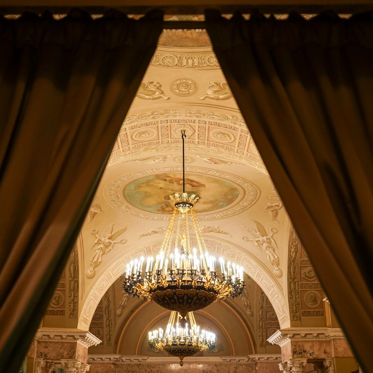 16.11.2024 // Экскурсия по Музею современной истории России. Фотовыставки serebro.gallery, в которых автором можешь стать ты! | Москва