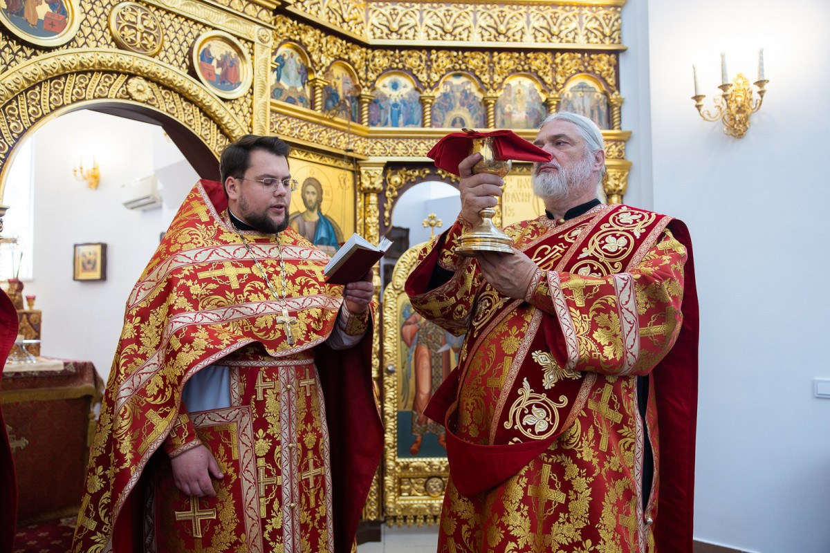 Архиерейское Богослужение в Неделю 4-ю по Пятидесятнице. Саратовское Северо-Западное благочиние