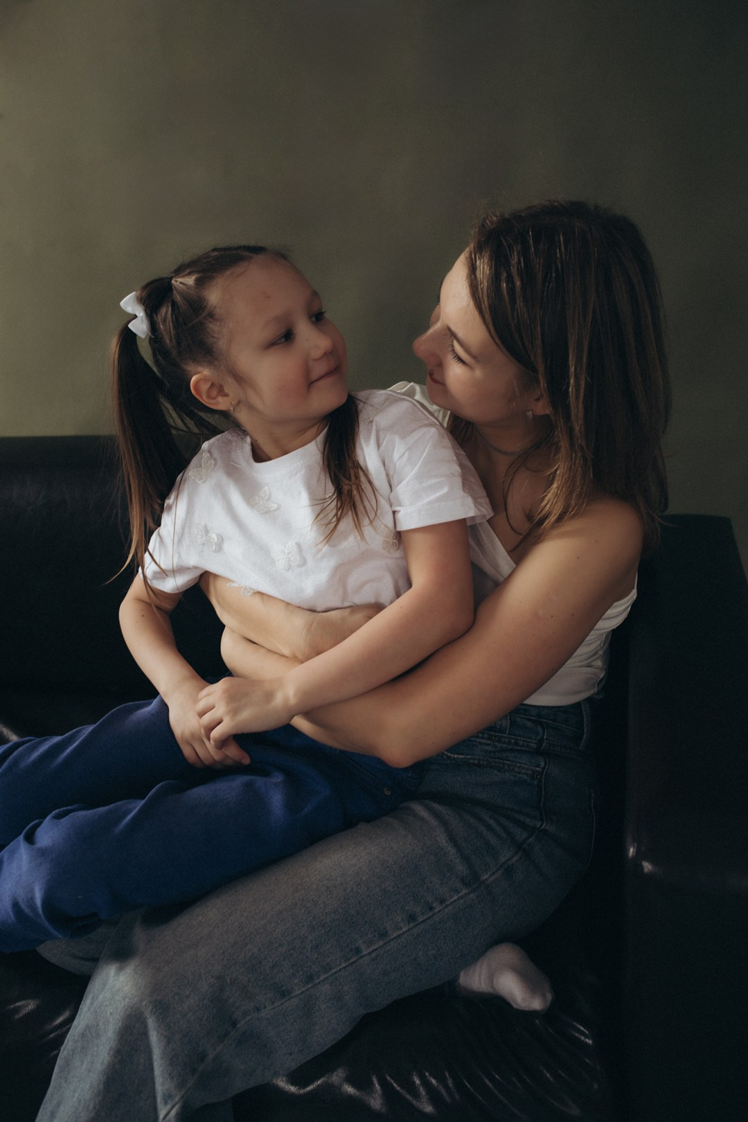 Мама с дочками. ПОРТРЕТНЫЙ ФОТОГРАФ АЛЁНА САВИНА