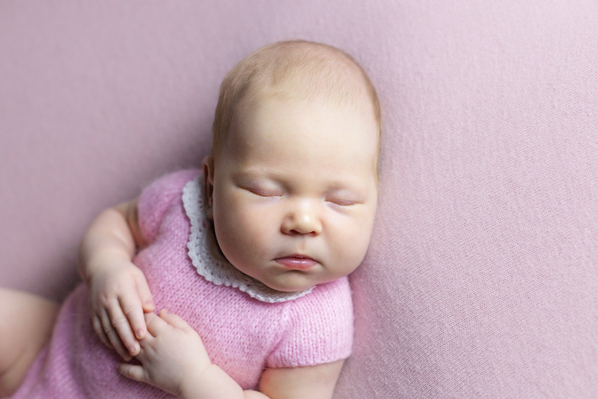 Фотограф новорожденных малышей Ирина Шайнурова