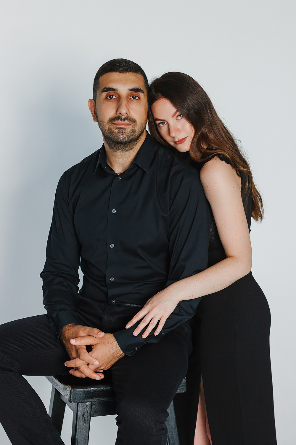 Стильная лав стори в студии. Контентный фотограф в Перми Натали Кытманова