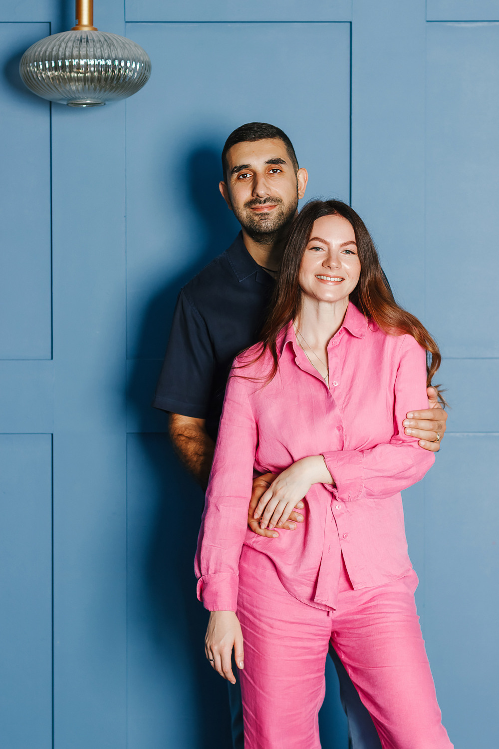 Стильная лав стори в студии. Контентный фотограф в Перми Натали Кытманова