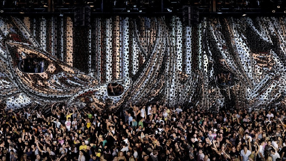 сверхдетализированная фотография Андреаса Гурски с множеством элементов