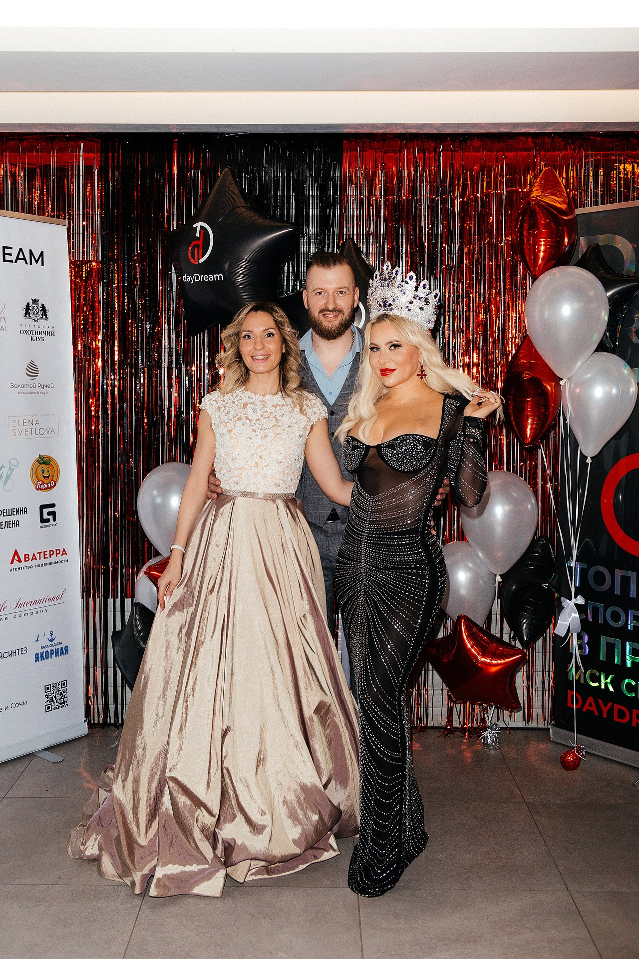 Репортаж в автосалоне. Светский фотограф Санкт-Петербург и ЛО