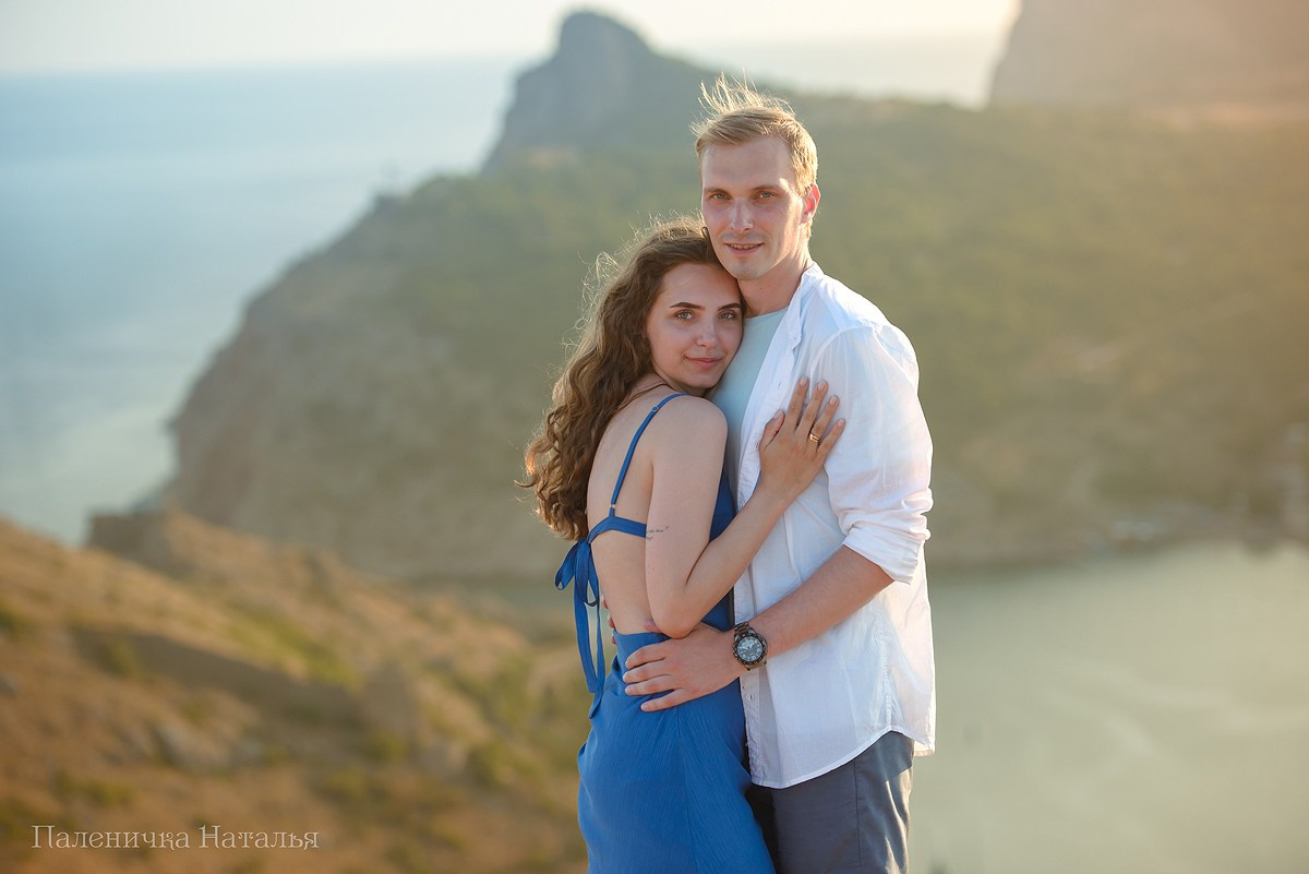 Фотосессия в Балаклаве и Севастополе с видом на море и горы