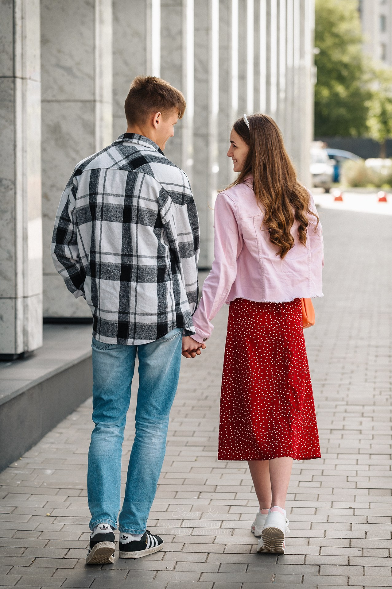 Предсвадебная фотосессия Pre-Wedding А&О на Московском переулке в Новосибирске от профессионального фотографа Саши Кё. Свадебный, семейный и event фотограф в Новосибирске и Новосибирской области Саша Кё