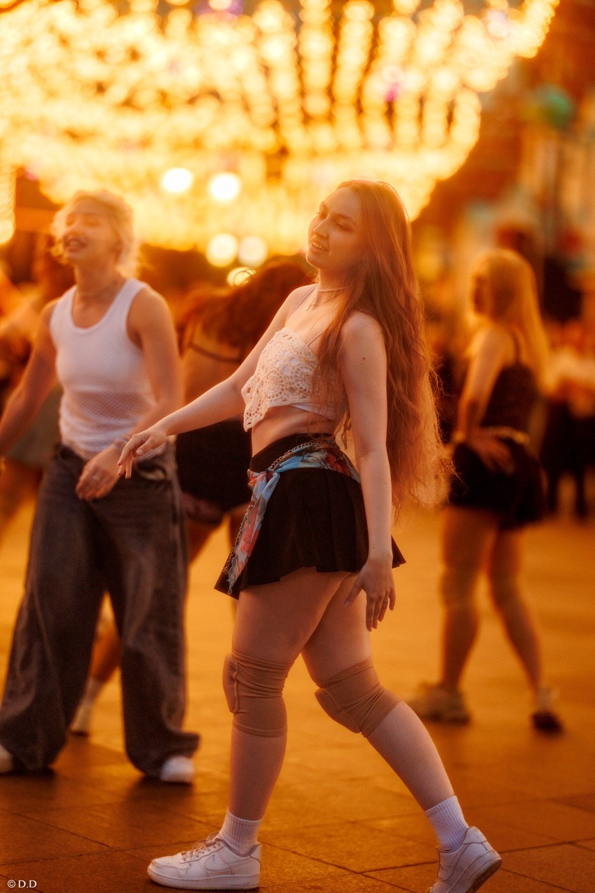 Cover dance in public'. Различные мероприятия и просто фотографии людей