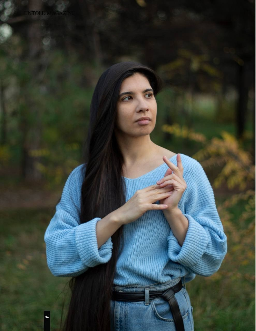 Юля в парке