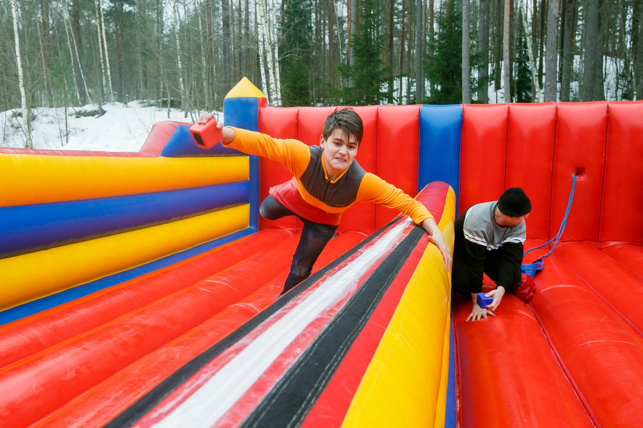 Командообразующее. Фотограф событий, Максим Романенко