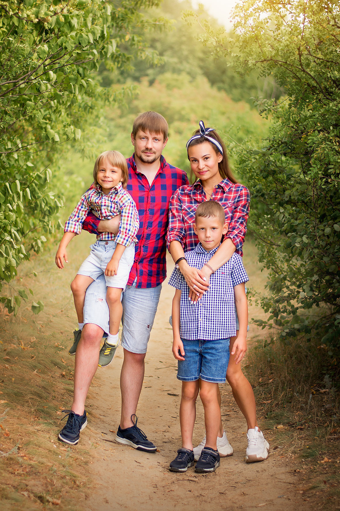 Семейные фотосессии на улице. Фотограф в Омске Евгения Каргаполова