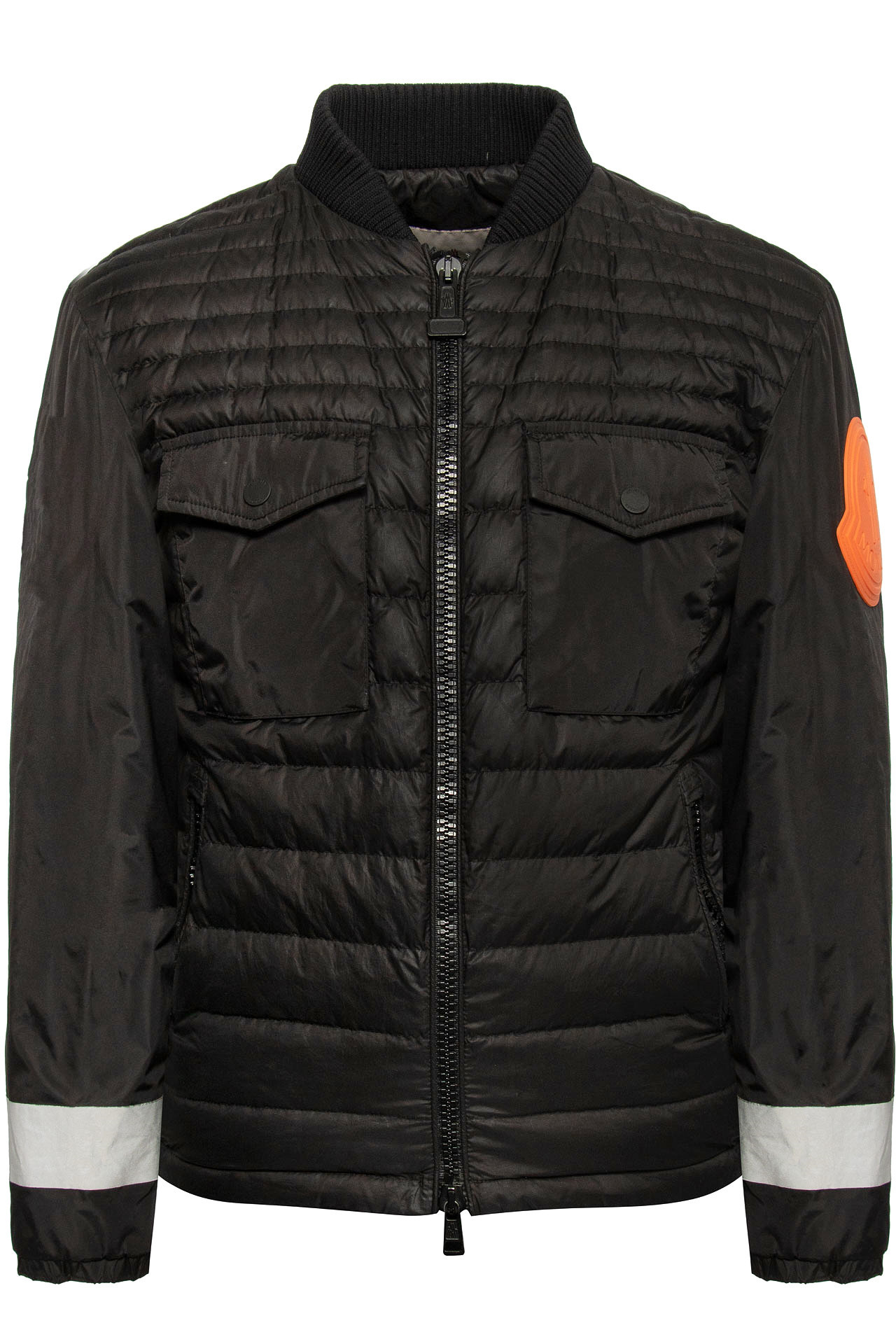 Предметная съемка мужской одежды на белом фоне