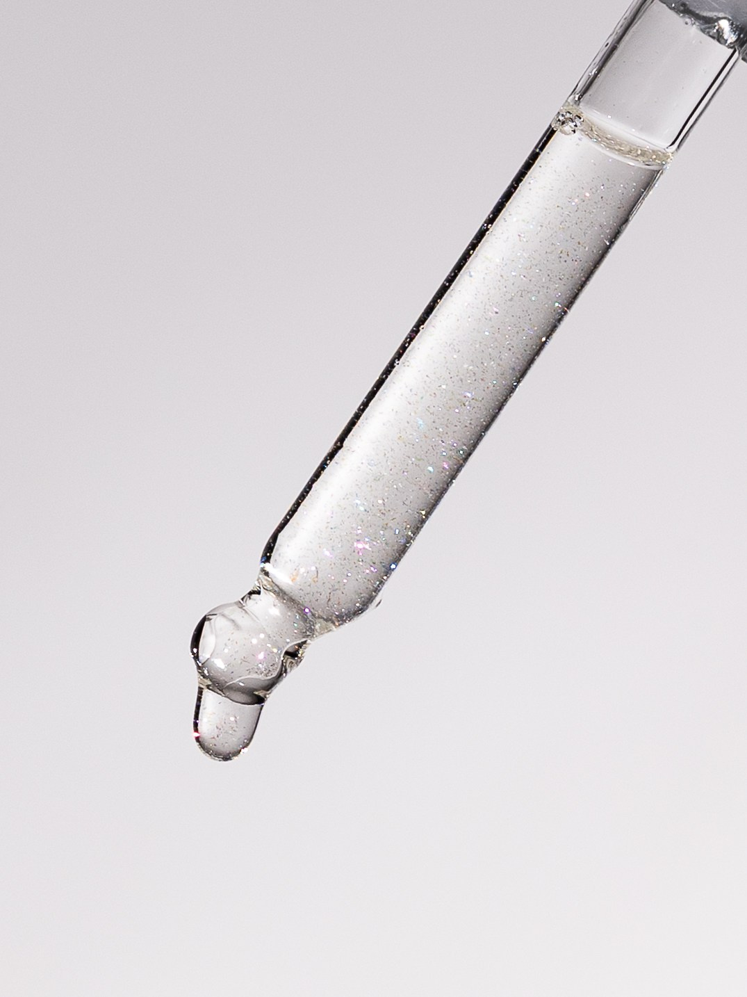 Сыворотки и крема для кутикулы/рук. Предметный фотограф, фото для маркетплейсов Пятигорск, КМВ