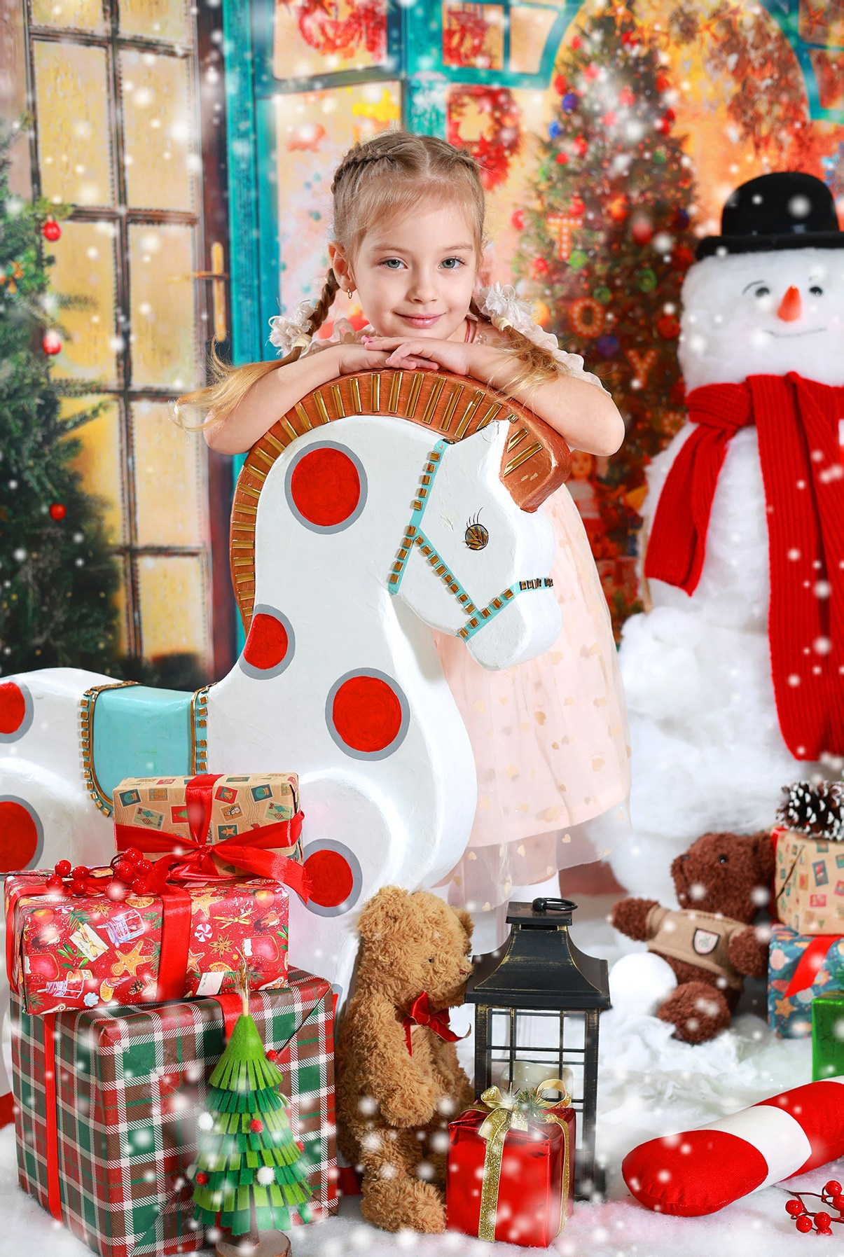 Магазин игрушек. Выпускные альбомы в Иваново в детский сад и школу. Александр и Светлана Янкины