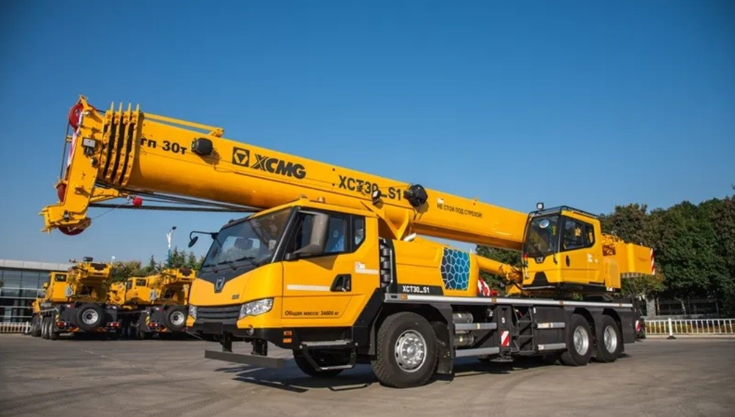 Автокраны XCMG XCT30_S1. Продажа надежной спецтехники от компании СТИ в г. Новосибирск