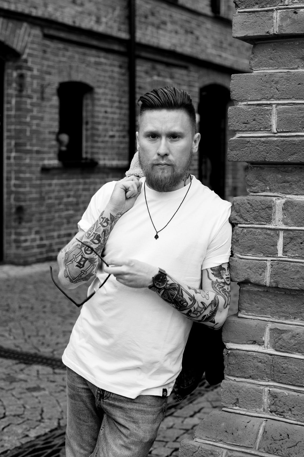 Мужской портрет. Дина — ваш фотограф в Коломне и Москве. Живые портреты, любимые люди, важные события. Всё, что хочется помнить