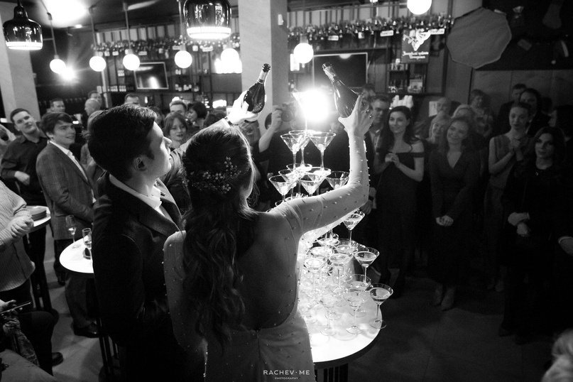 Зимняя свадьба (студия и банкет). Фотограф в Перми Александр Рачев | Выпускные альбомы