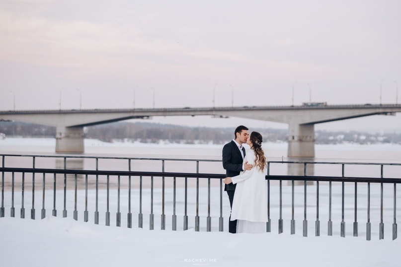Зимняя свадьба (студия и банкет). Фотограф в Перми Александр Рачев | Выпускные альбомы