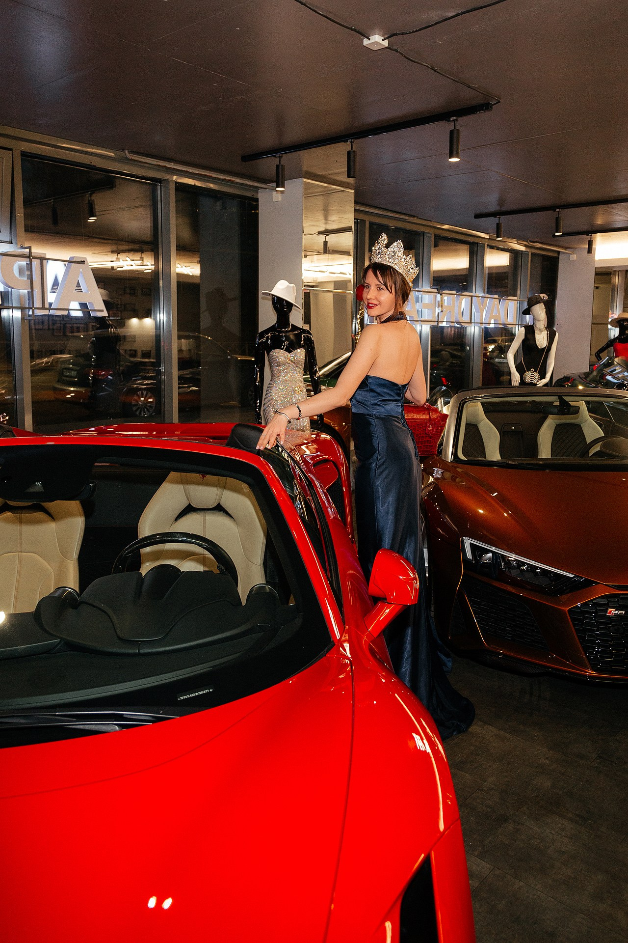 Репортаж в автосалоне. Светский фотограф Санкт-Петербург и ЛО