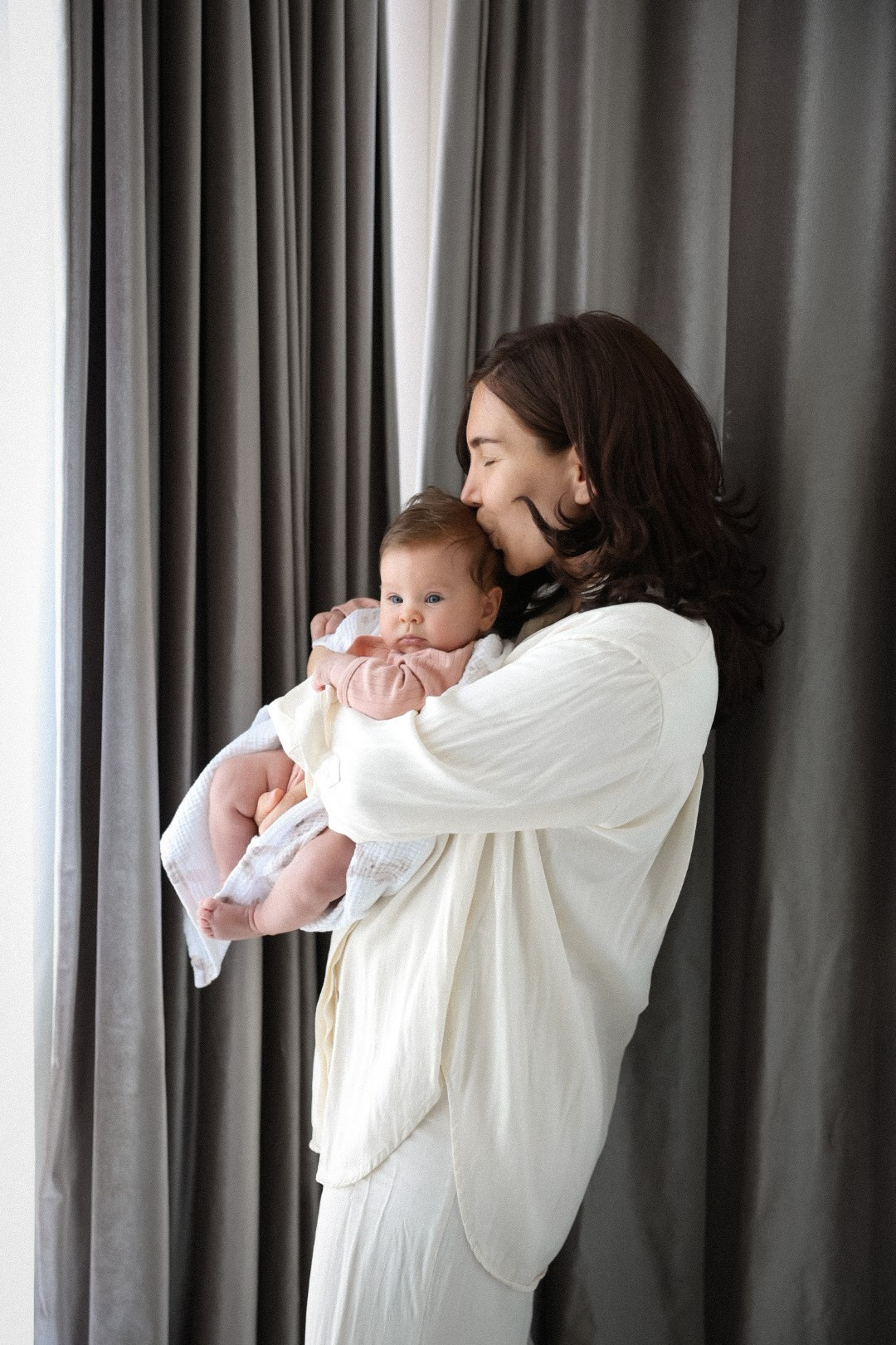 Крошка с семьей. Ваш семейный newborn и lifestyle фотограф в СПБ Наталья Журавлева