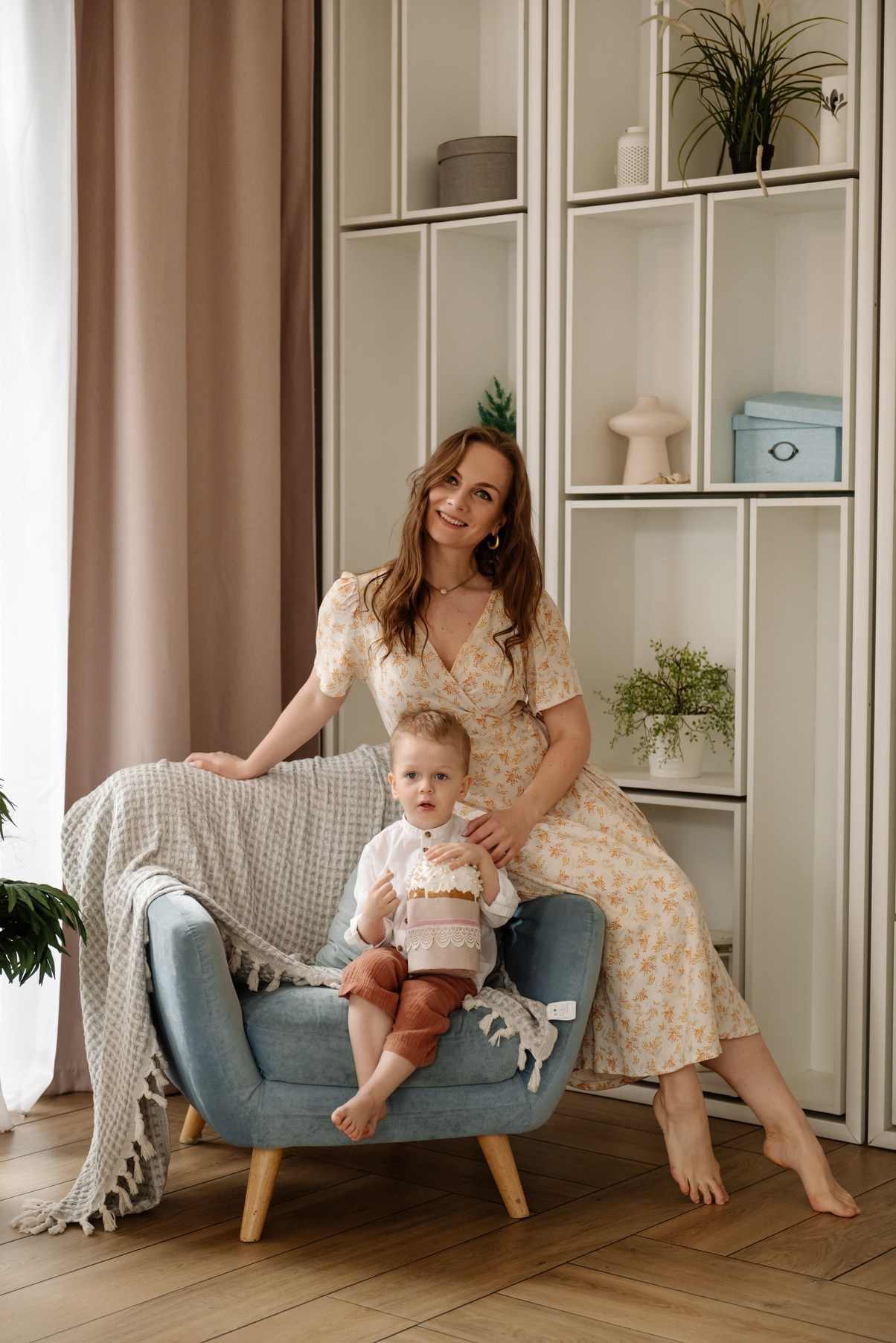 Семейная. Пасха с цыплятами. Свадебный и сеейный фотограф в Санкт-Петербурге Елена Худякова