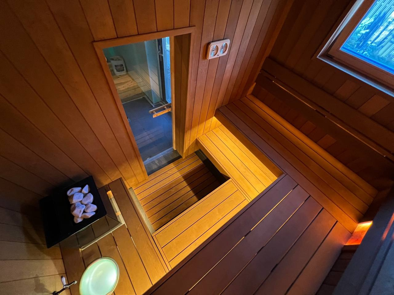 Две сауны в КП Вуоксела на базе Sangens. Полноценный эффект русской бани, достигнутый каменкой на электрической тяге!. SaunaTopMasters