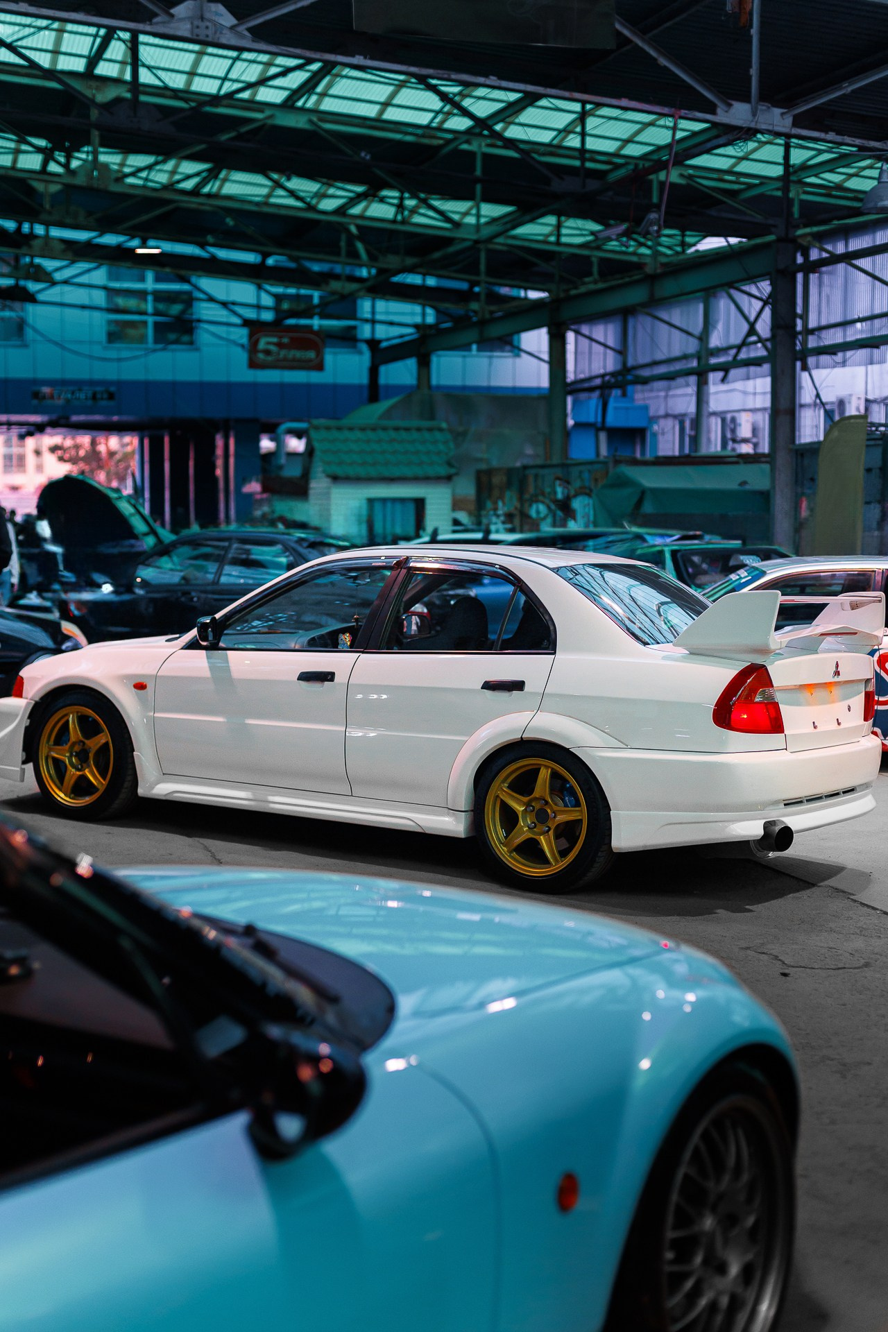 Автомобили