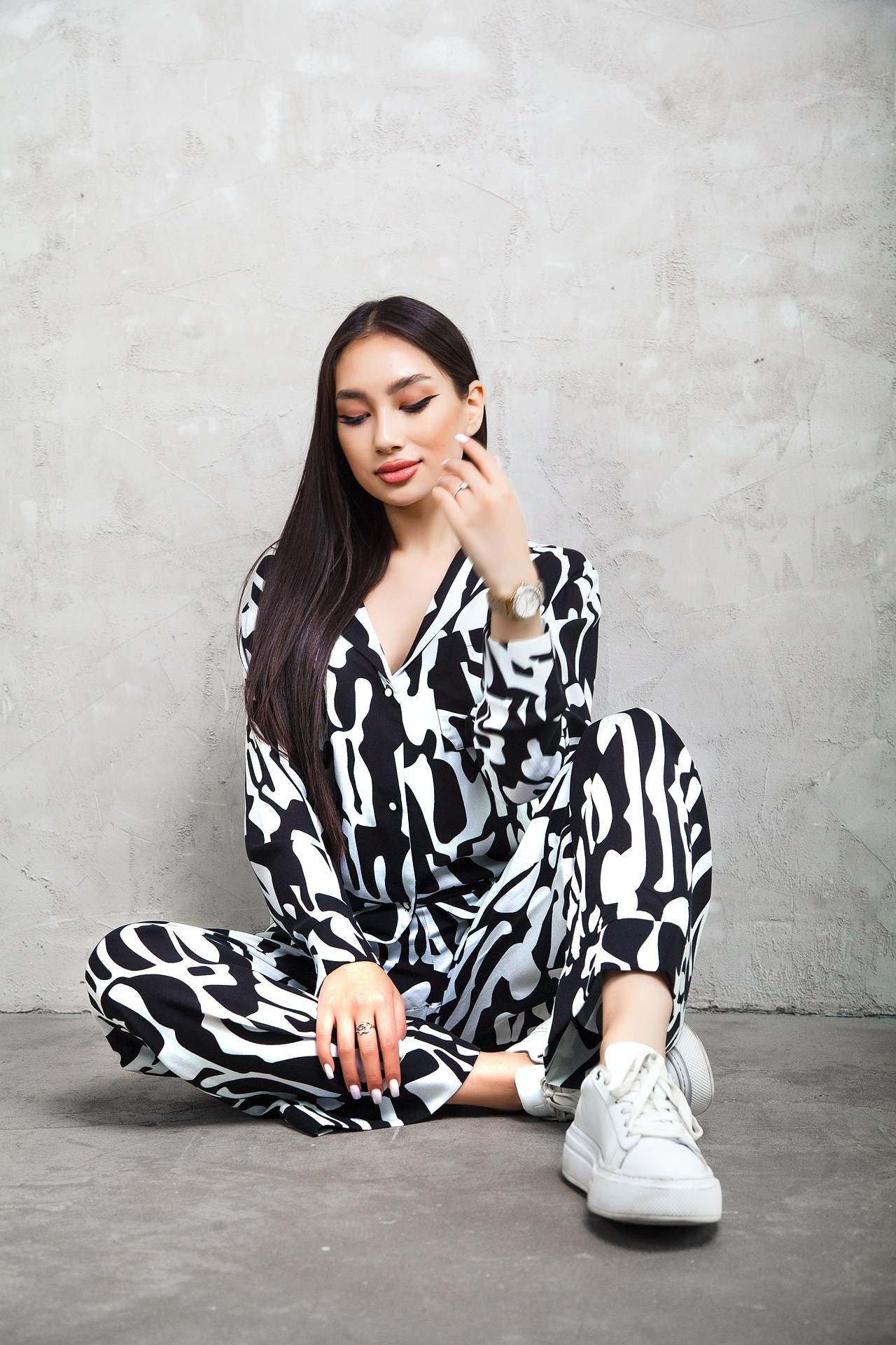 Реклама женской одежды. Натан Супервайзер по Продакшену