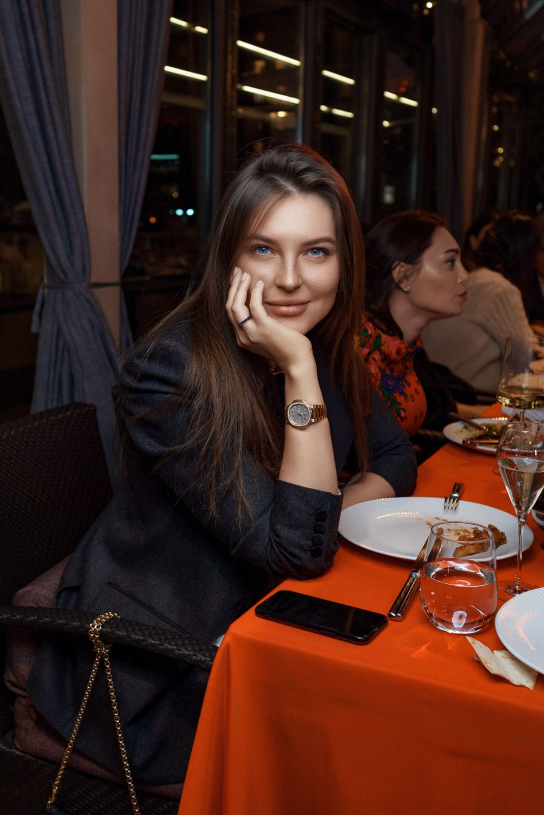 КЛУБНЫЙ И РЕСТОРАННЫЙ РЕПОРТАЖ. Фотограф и видеограф для бизнеса в Москве — фуд, рестораны, интерьер, контент | Sizov Studio