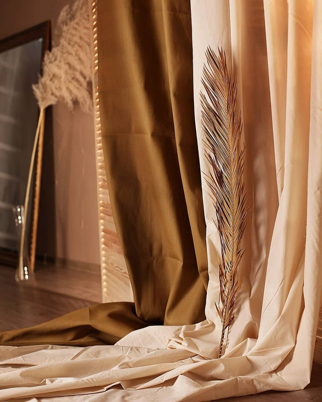 Платья с историей. ВИЗУАЛЬНЫЙ КОНТЕНТ ДЛЯ ЭКСПЕРТОВ И БРЕНДОВ