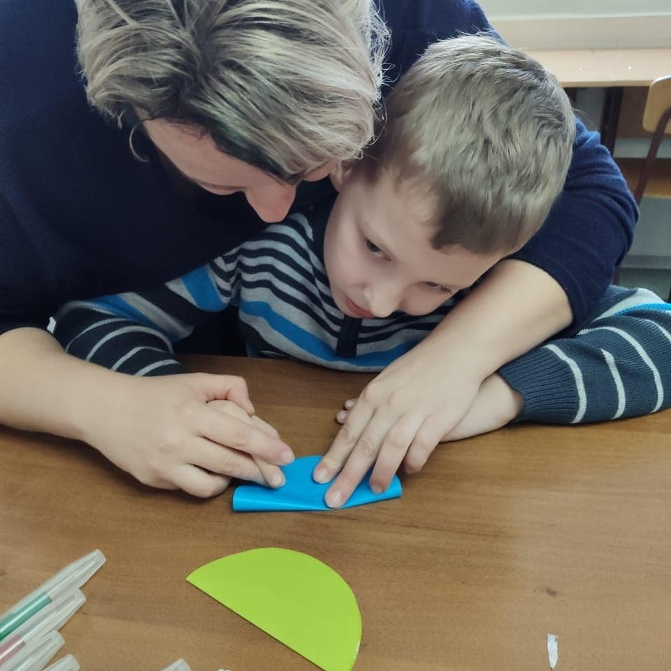 Пишем письмо в сказку: наши дети создали открытки для Деда Мороза! 🎅✉️✨