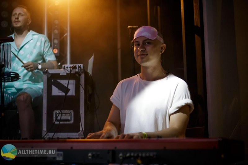 IOWA. Магия музыки в кадре: Концертная Фотография