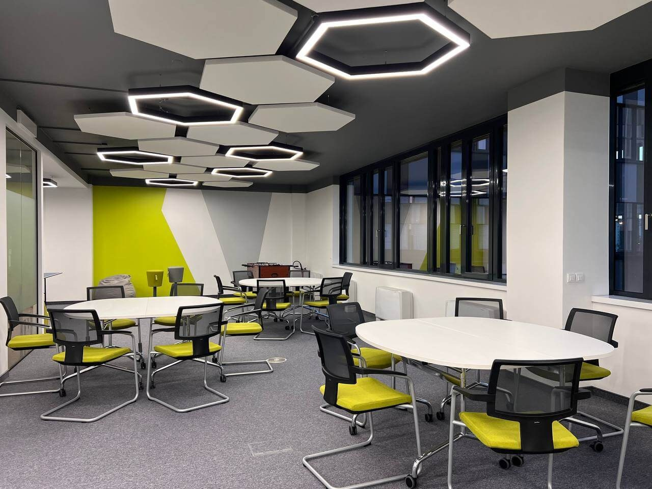 Дизайн Офиса BC Sirius Belgrad Белград. Дизайн интерьера квартир домов и общественных помещений, семейная студия Татьяна и Александр Бродюк в Санкт-Петербурге